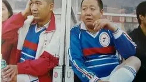 黄海波授课新照流出，身形显著变化，发际线明显后移